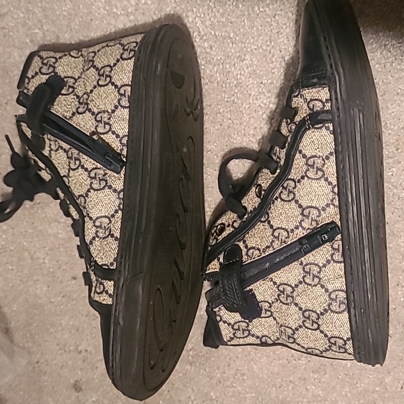 Kids Gucci shoes - Picture 2 of 7